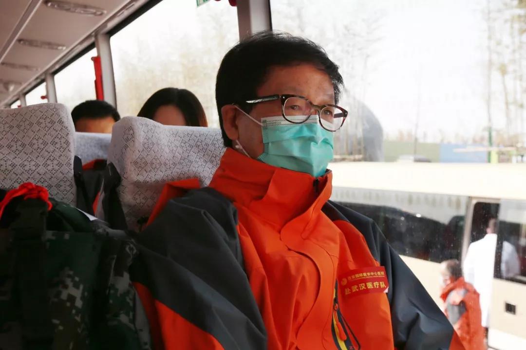 【戰(zhàn)“疫”人物】沖鋒的身影——記西安國際醫(yī)學(xué)中心醫(yī)院心臟病醫(yī)院院長、赴隨州醫(yī)療隊(duì)隊(duì)長王海昌教授