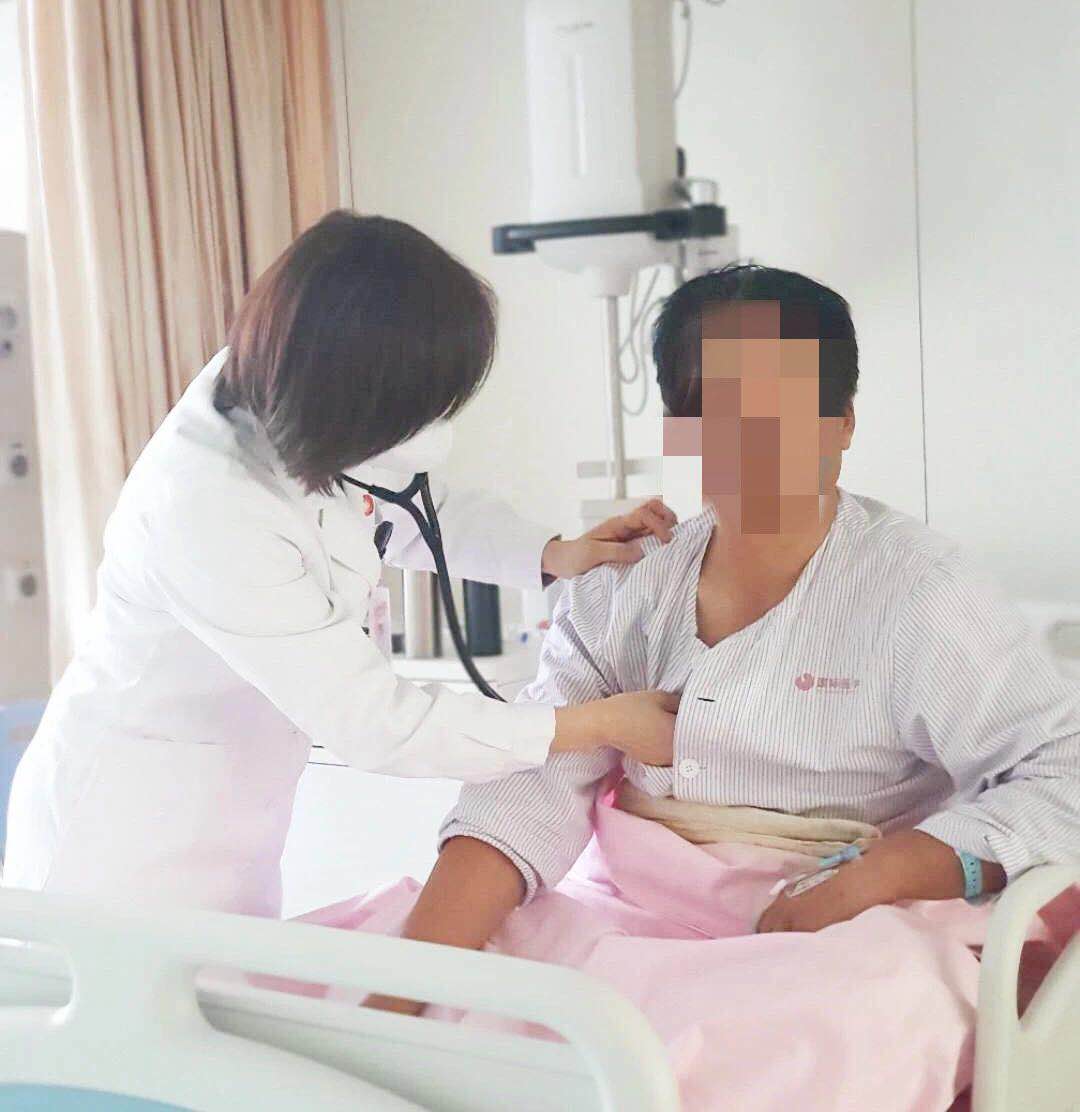這種胸悶、胸痛要注意！你該去做這項(xiàng)檢查