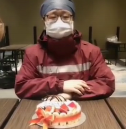 祝在前線奮戰(zhàn)的白衣戰(zhàn)士生日快樂！