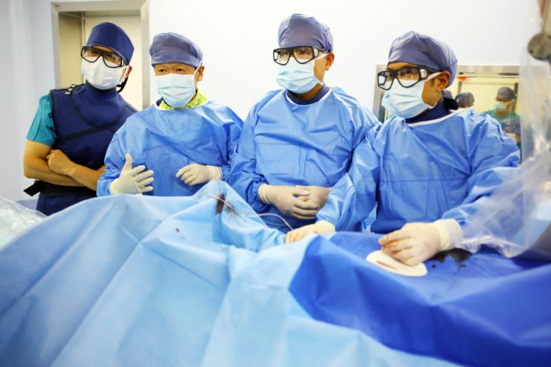 三秦網(wǎng)—別緊張啊，有我們在你放心吧！