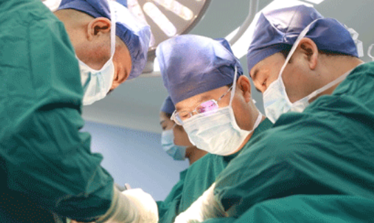 陜西網(wǎng)—世界首例！西安國(guó)際醫(yī)學(xué)中心醫(yī)院骨科完成高難度、高科技3D打印可動(dòng)人工頸椎-椎間盤復(fù)合體植入術(shù)