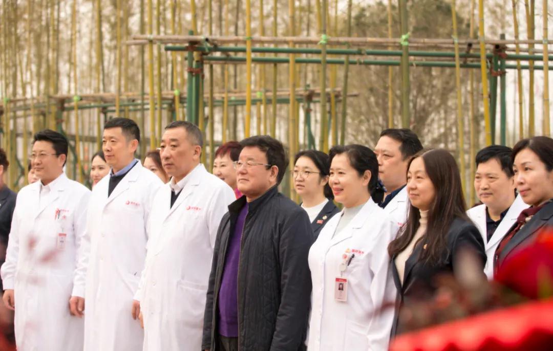 三秦都市報秦聞—西安國際醫(yī)學中心醫(yī)院 VIP 健康管理中心開科