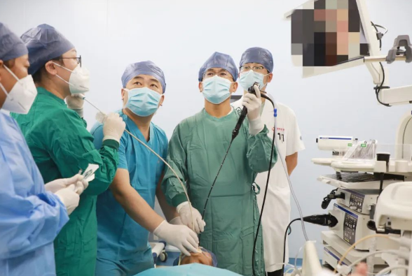 “氣”懸一線！多學(xué)科聯(lián)手為僅有30公斤的她撐起呼吸通道