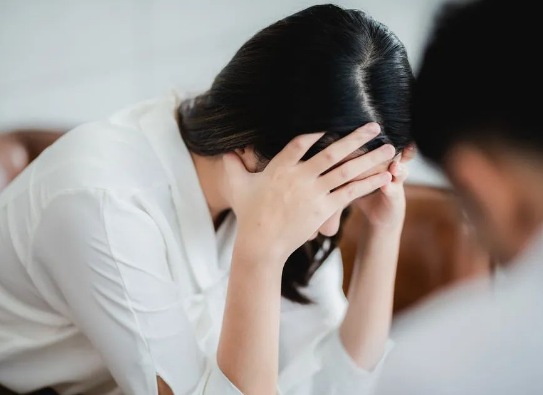 沒食欲、睡眠差、全身乏……這些“長新冠”癥狀有可能是心理疾病撥打96999-3可免費咨詢