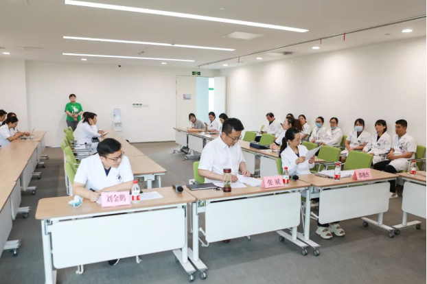 助推學(xué)科高質(zhì)量發(fā)展！我院舉行2021年院級(jí)課題中期答辯會(huì)