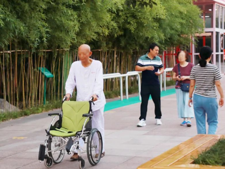 住院期間也能給健康加分？每周一、三、五動起來，為健康打卡！